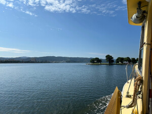 だんだんと島に近づいて
